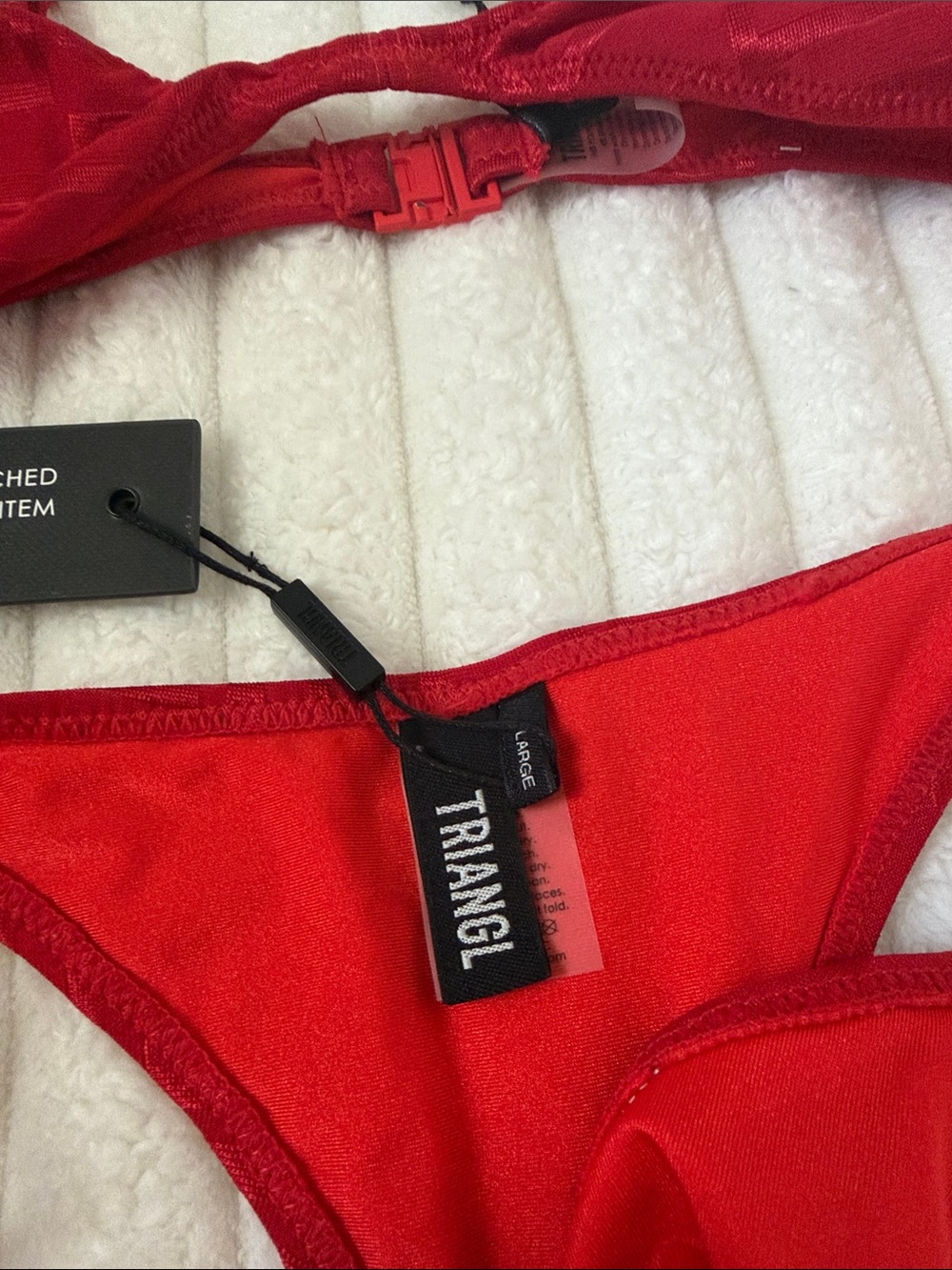 NWT Triangl Women’s Red Bikini Set - Picture 3 of 5